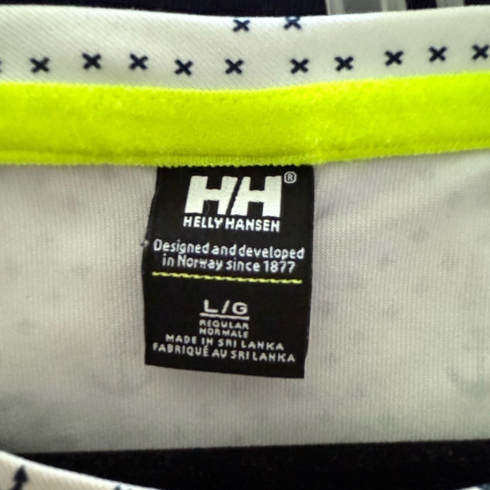 Helly Hansen White Ruffled Blouse with Short Sleeves - Picture 7 of 7